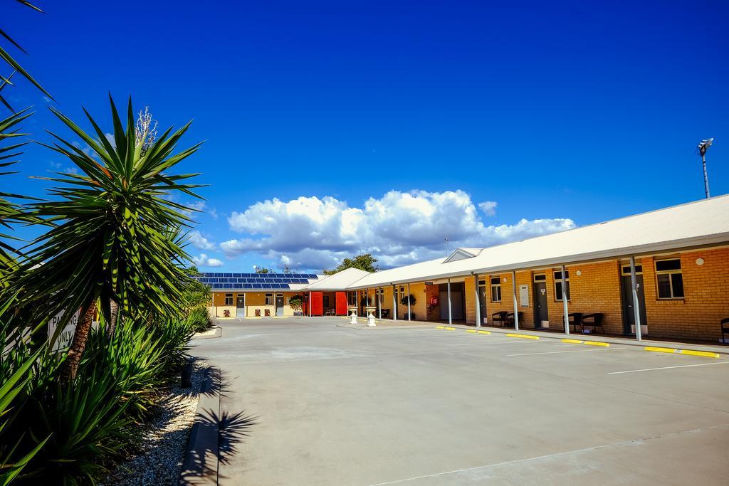 Club Motor Inn Narrabri Zewnętrze zdjęcie
