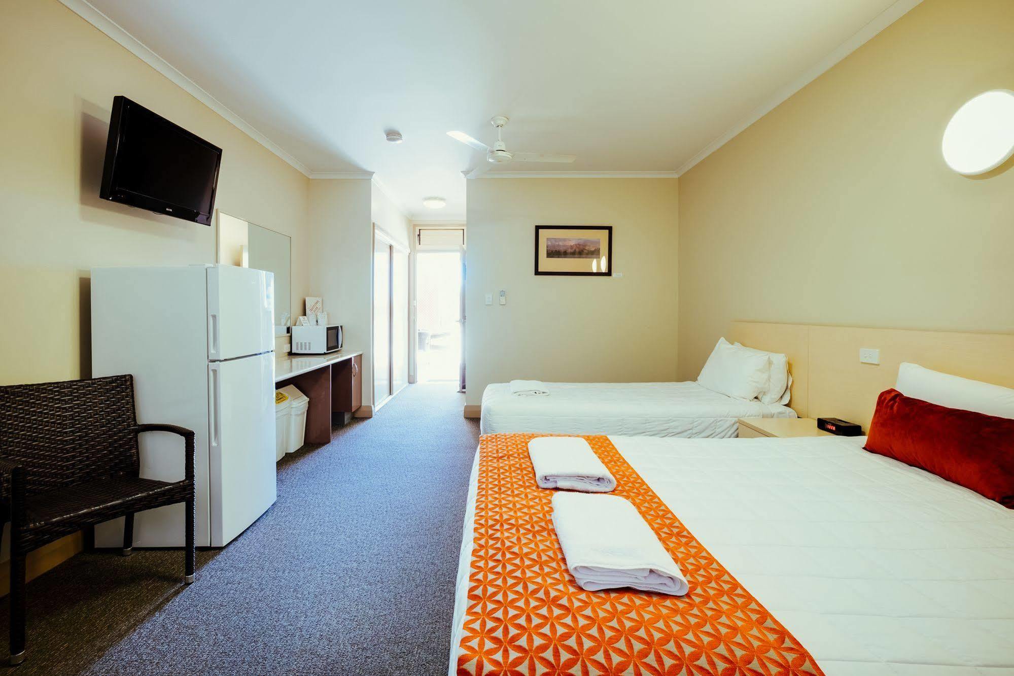 Club Motor Inn Narrabri Zewnętrze zdjęcie